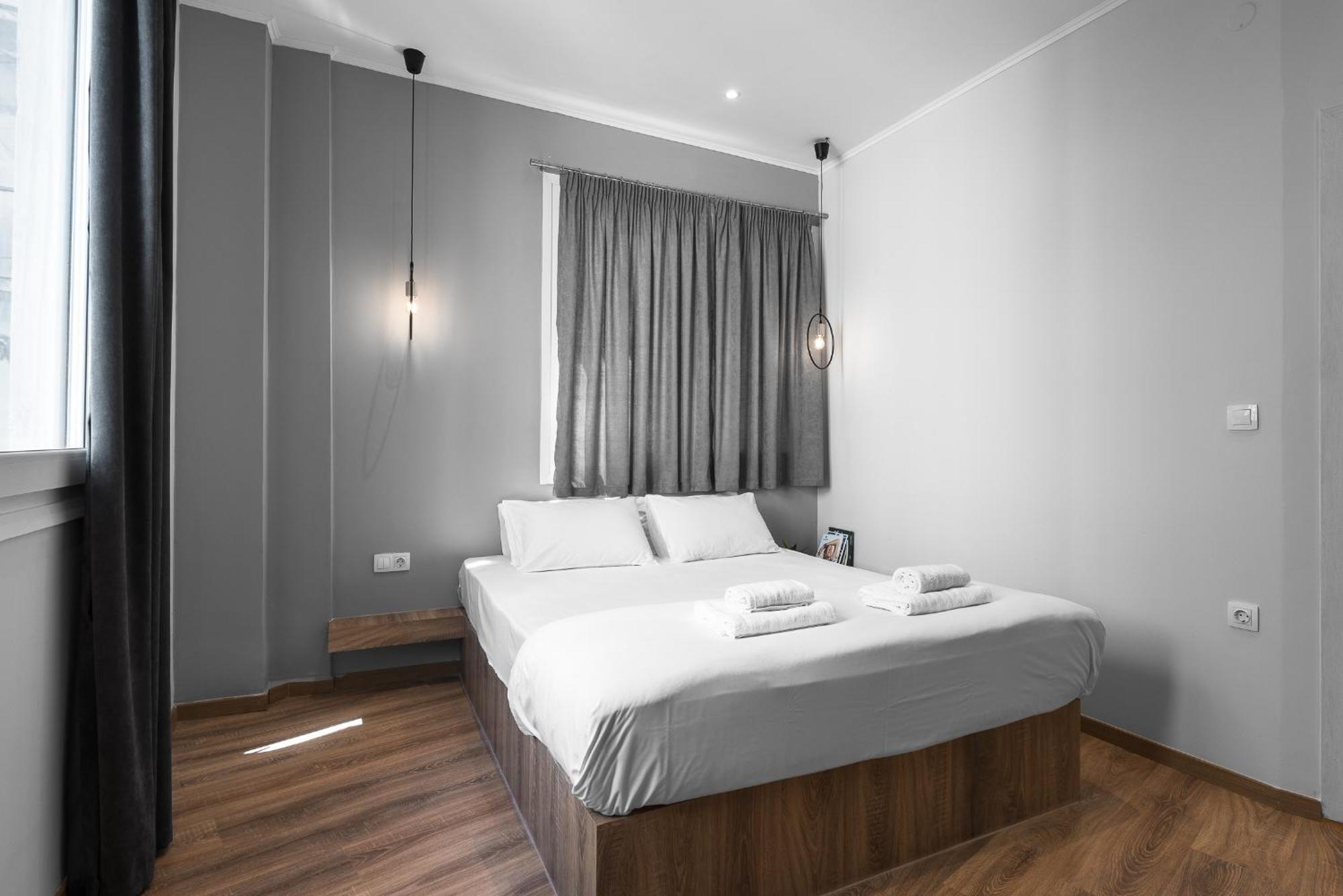 Upper Floor, The Luxury Suites سالونيك المظهر الخارجي الصورة